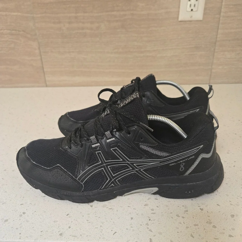 Asics Gel-Venture 8 Mens 11.5 Black Trail Running Shoes 1011B396 Sneakers